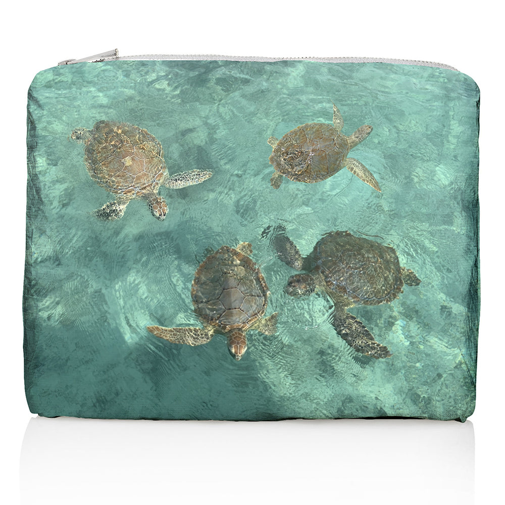Medium Zipper Purse with Sea Green Turtles