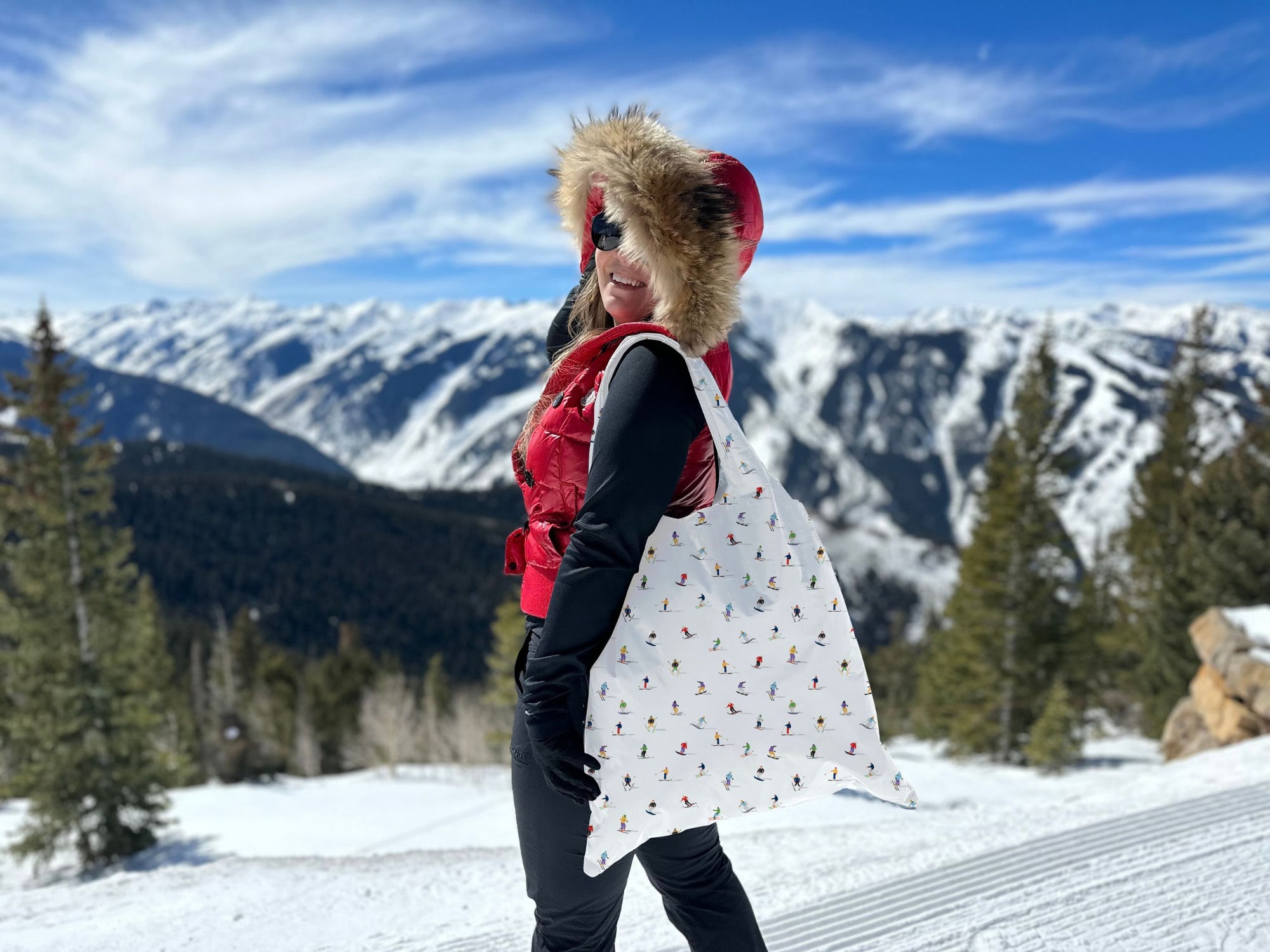 Carryall tote in dancing skiers pattern 
