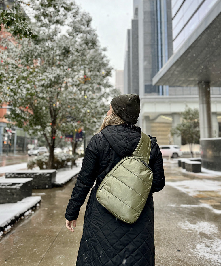 Puffer Crossbody Backpack in Shimmer Olive Green – Hi Love