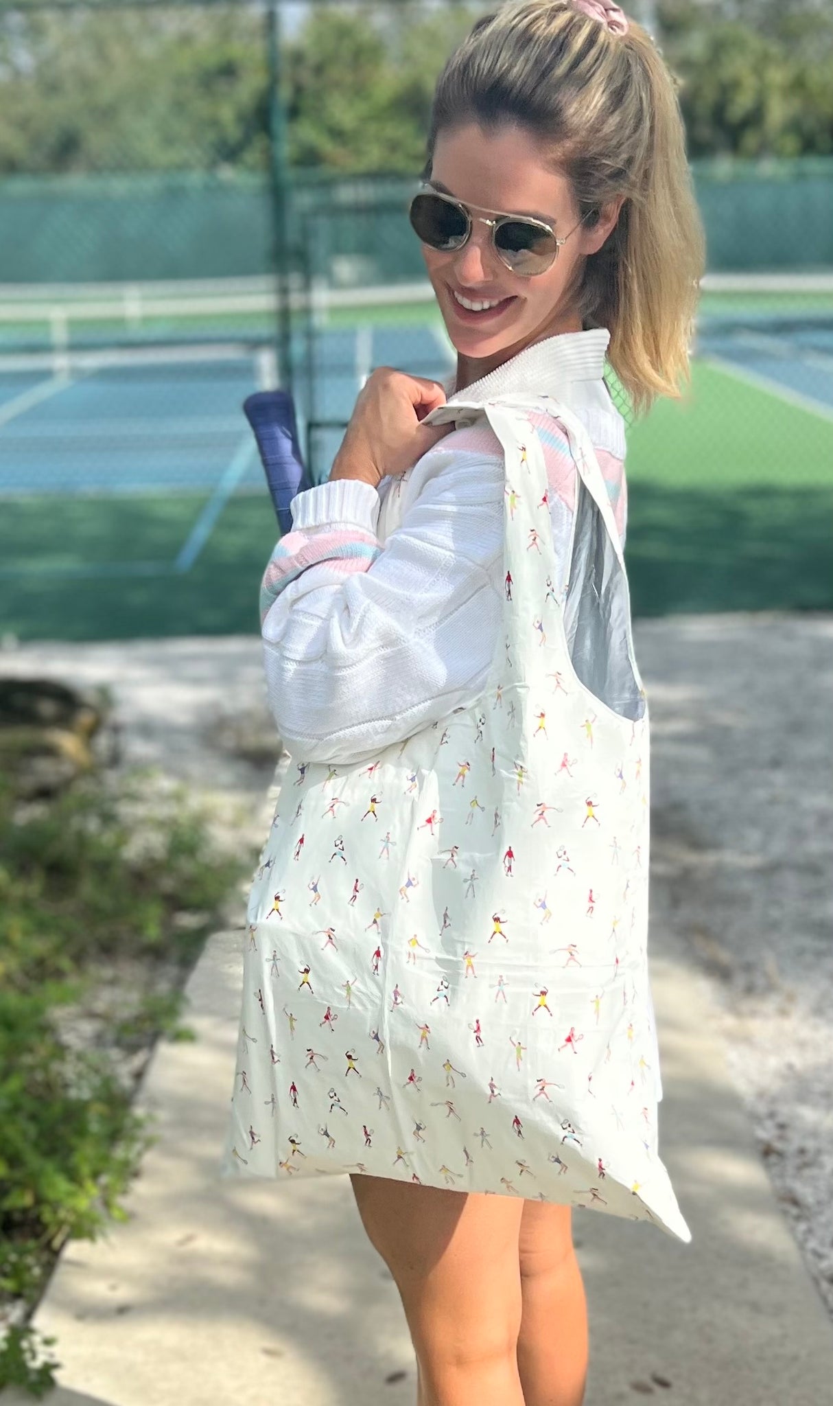 carryall shoulder tote bag in tennis player fabric