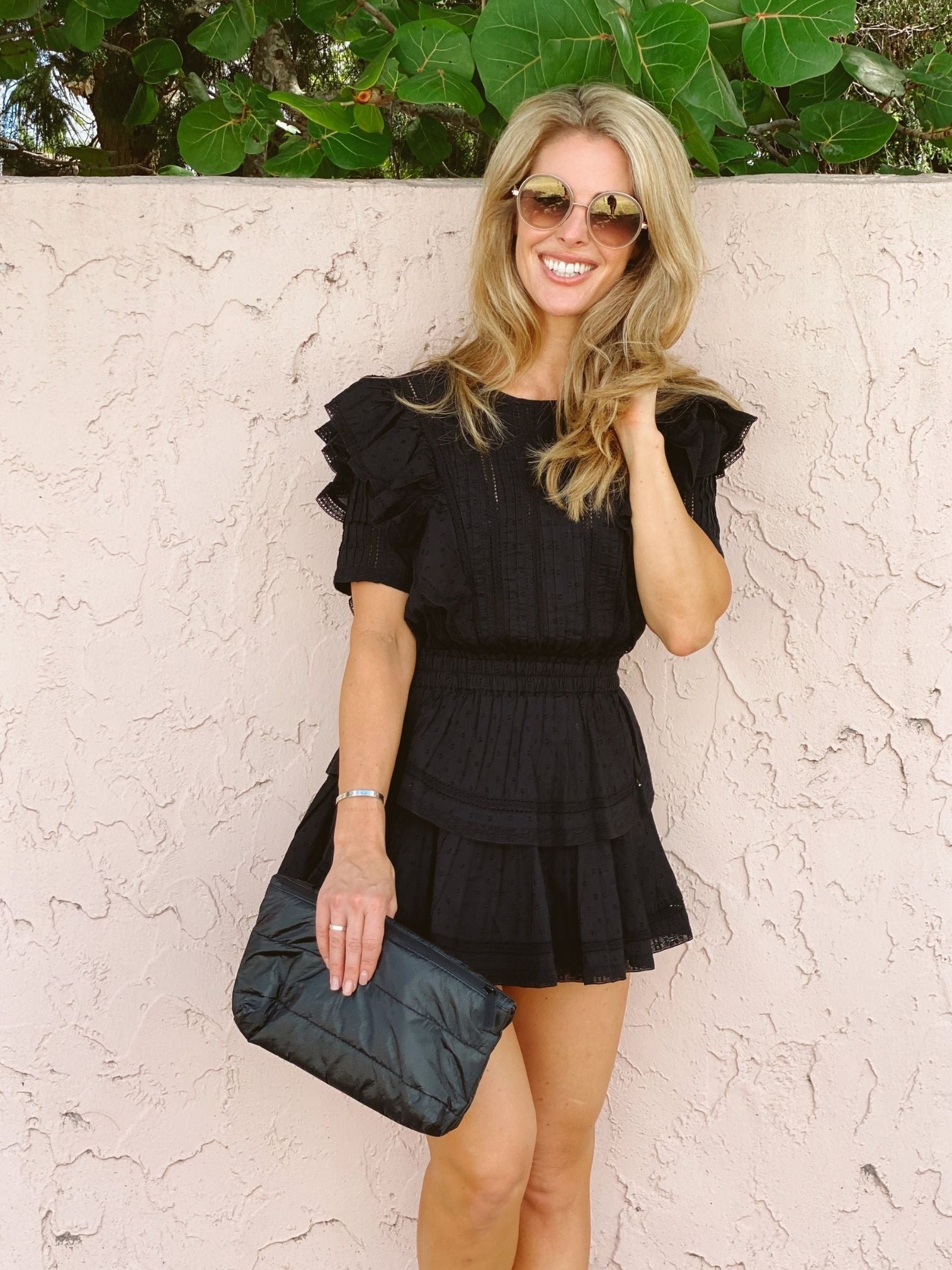 shimmer black clutch with magnetic closure