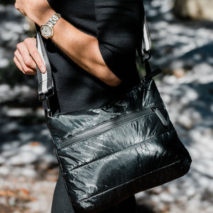 crossbody bag in shimmer black